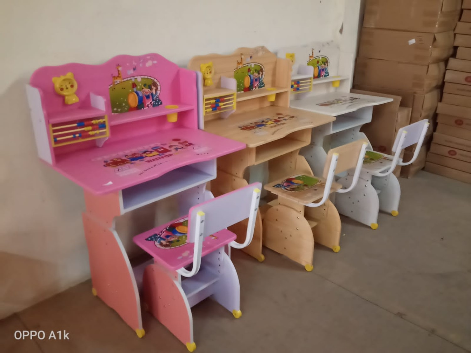 Kid's Study desk